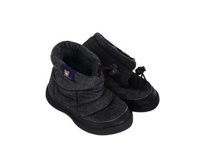 Miki House Winter Boots 5T (EU29) For Sale